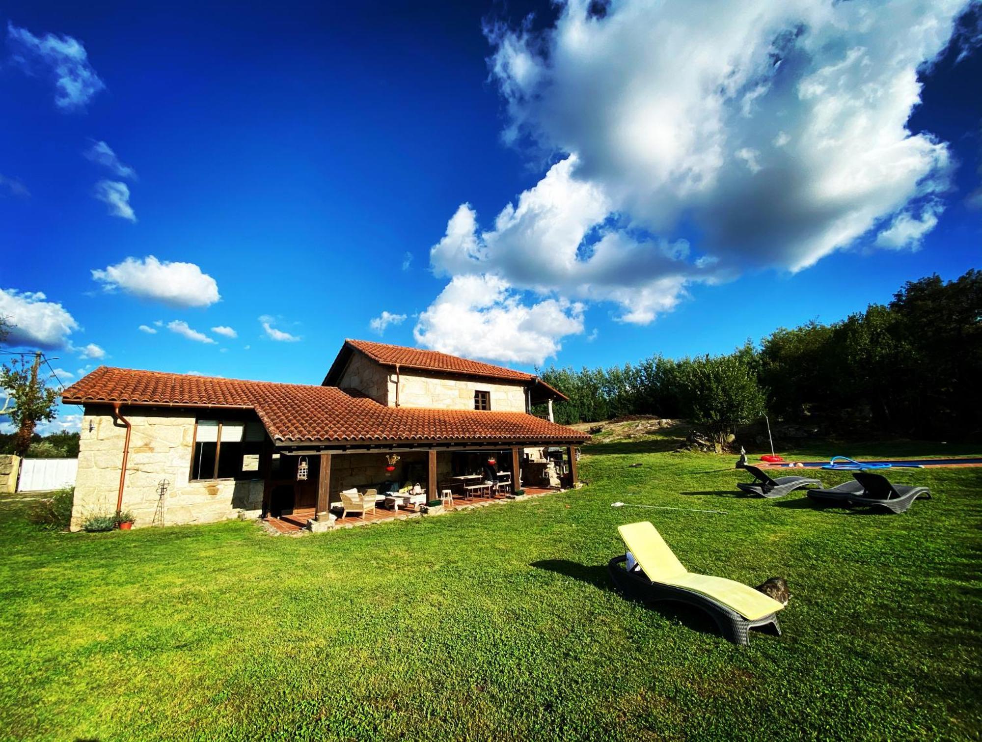 Habitaciones Con Bano Individual En Casa De Campo. Piscina. Amoeiro Exterior photo